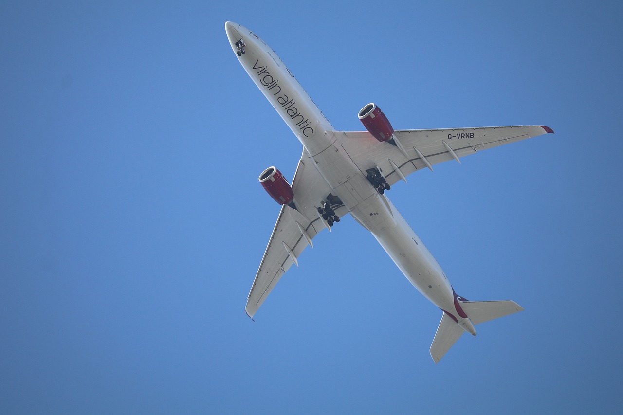 Virgin Atlantic Passengers Scaled By Hot Coffee; Airlines Prioritise Safety.