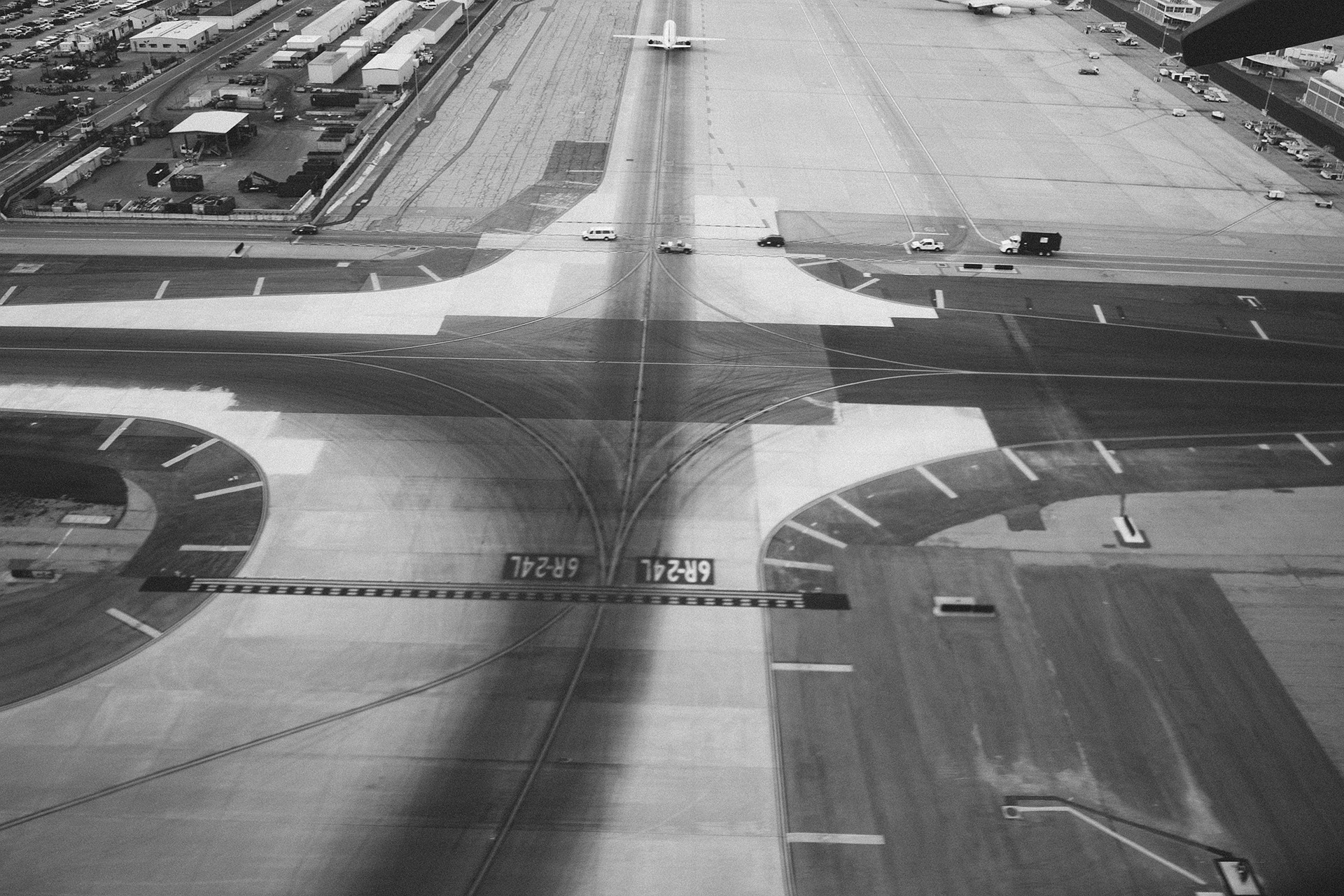 The Fascinating Airport Runways: 5 Intriguing Facts You Probably Didn't Know